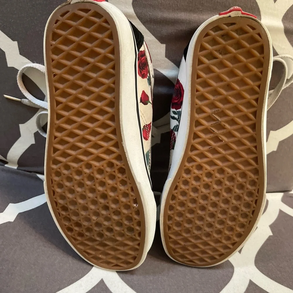Vans youth tennis shoes - Picture 3 of 3